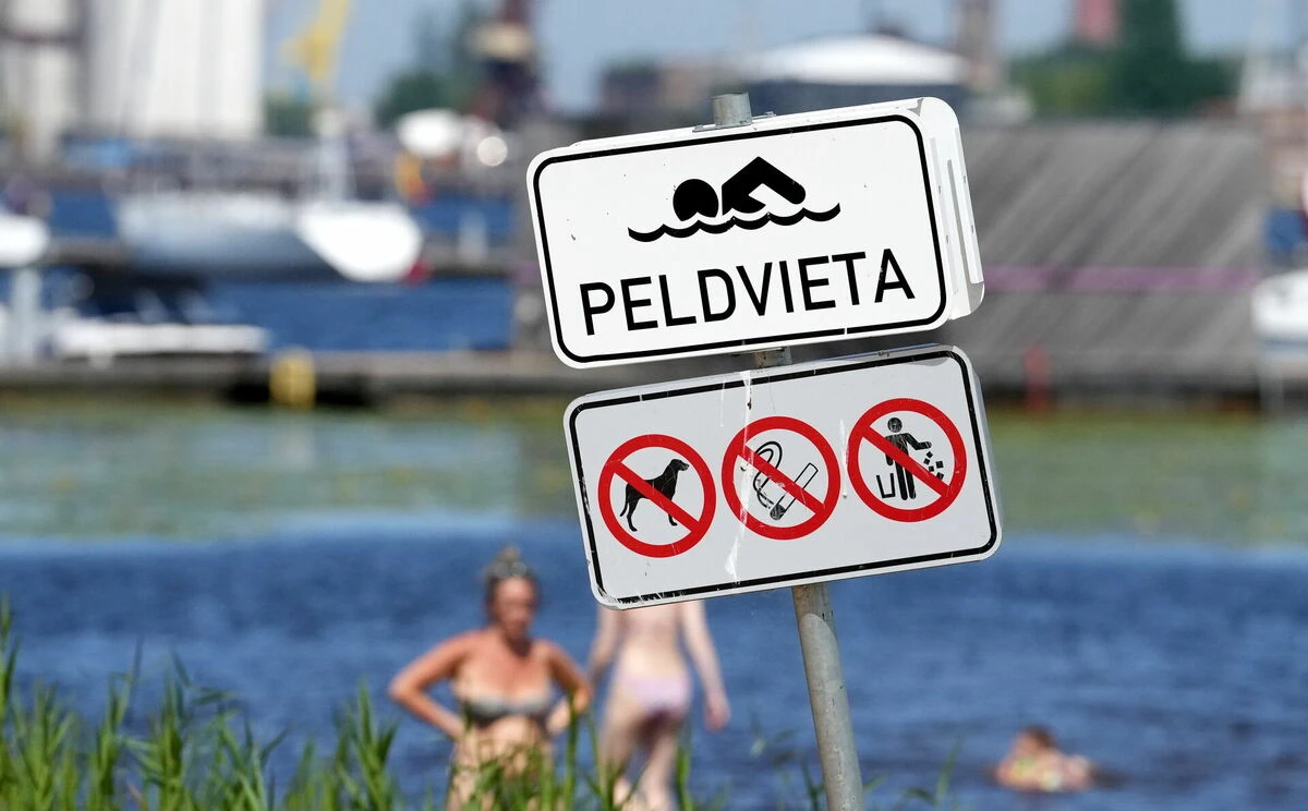 Rīgas peldvietās ūdens temperatūra sasniedz +22 grādus