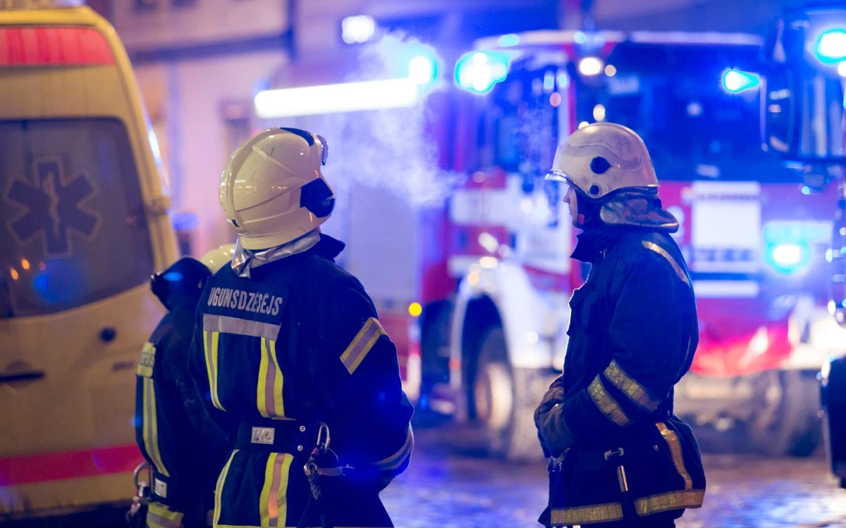 Vētra Latvijā: Jelgavā bojāgājušais un cietušie glābšanas darbos