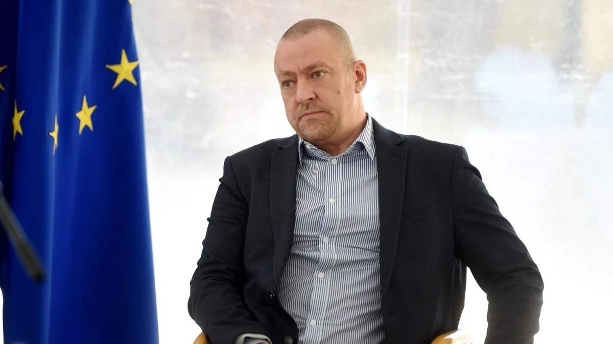 Глава новостей Латвийского радио ушел в отставку после бури