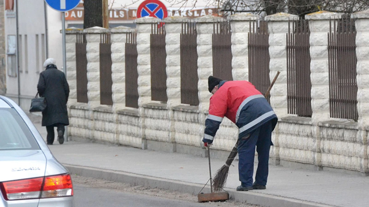 Почему латвийские пенсионеры продолжают работать