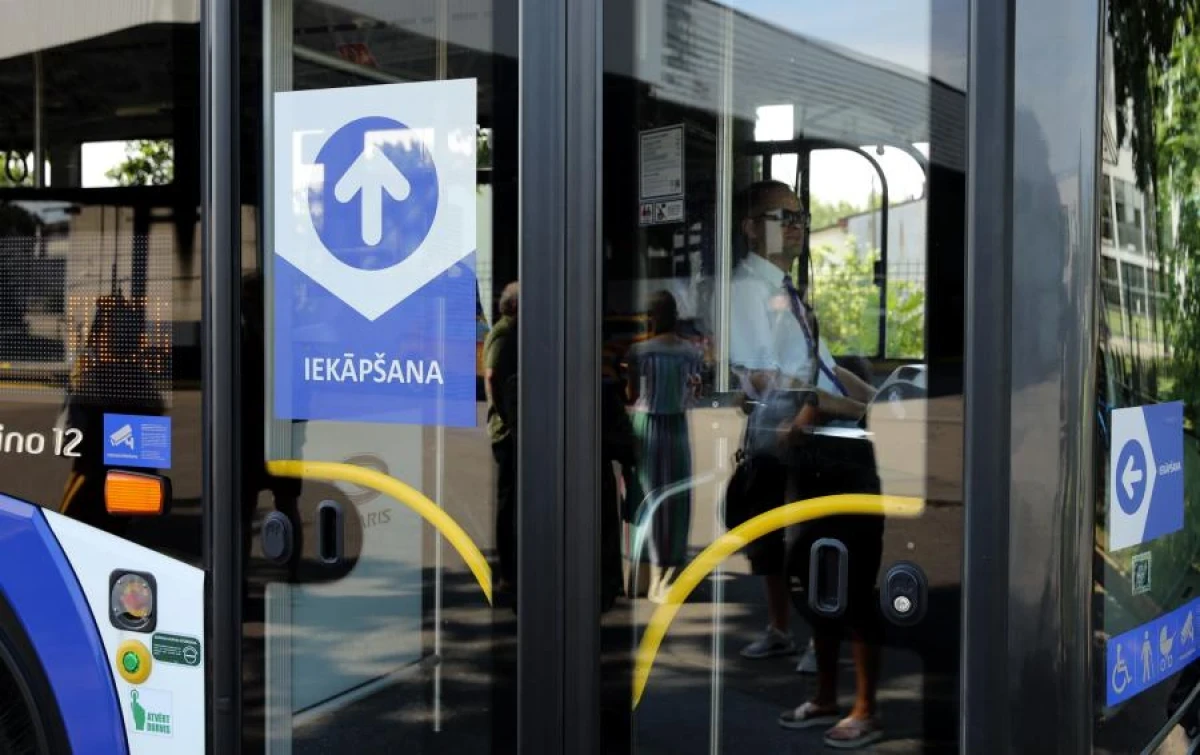 Dārziņu iedzīvotāji cīnās par tiešajiem autobusu reisiem uz centru