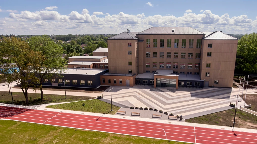 Trīs Rēzeknes skolas iekļuvušas Latvijas labāko skolu reitingā