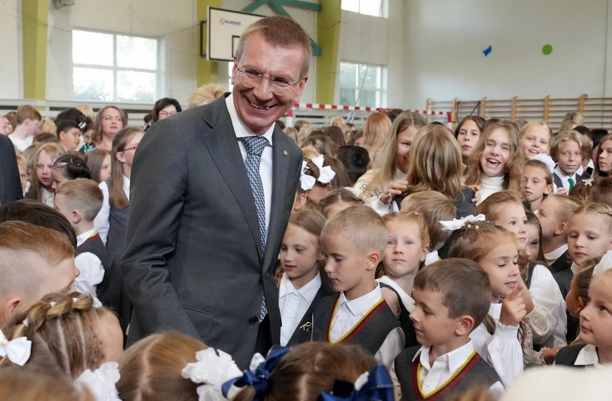 Rinkēvičs Zinību dienā: aicina skolēnus mācīties gudri strīdēties