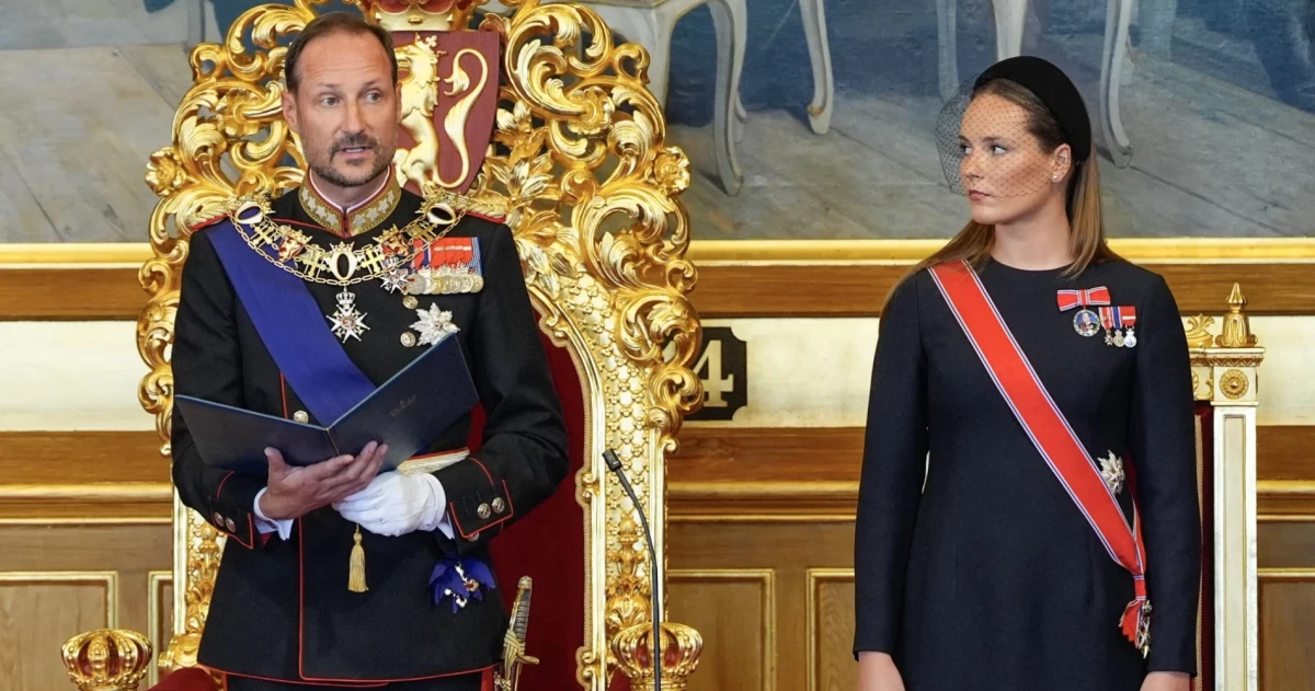 Norvēģijas jaunais karalis Hokons VIII nodevis zvērestu