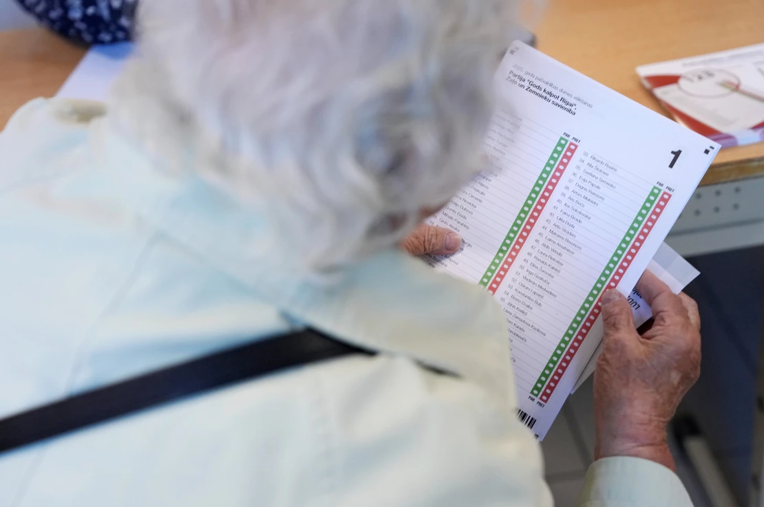 Jaunākā aptauja: Saeimā iekļūtu septiņas partijas