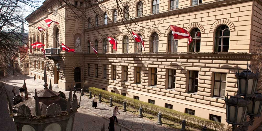 Saeima plāno paplašināt elektrolīniju aizsargjoslas