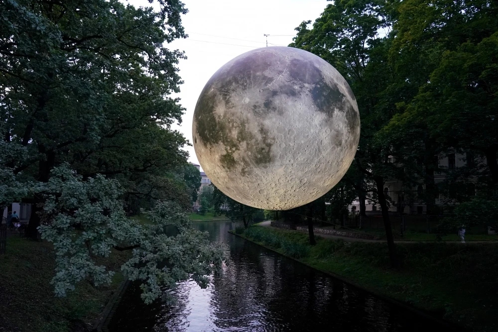 Rīgā notiks laikmetīgās mākslas forums Baltā nakts