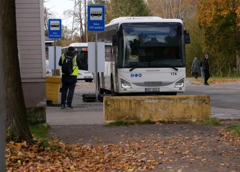 Sabiedriskā transporta reisu saglabāšanai prasīs 9,8 miljonus
