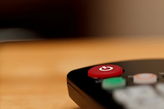 Straumēšanas platformām varētu noteikt nodevu Latvijas kino atbalstam