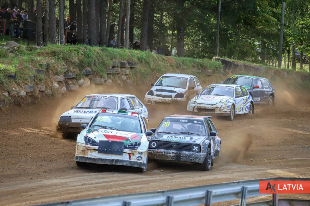 Pilskalnos noslēgusies Latvijas autokrosa sezona