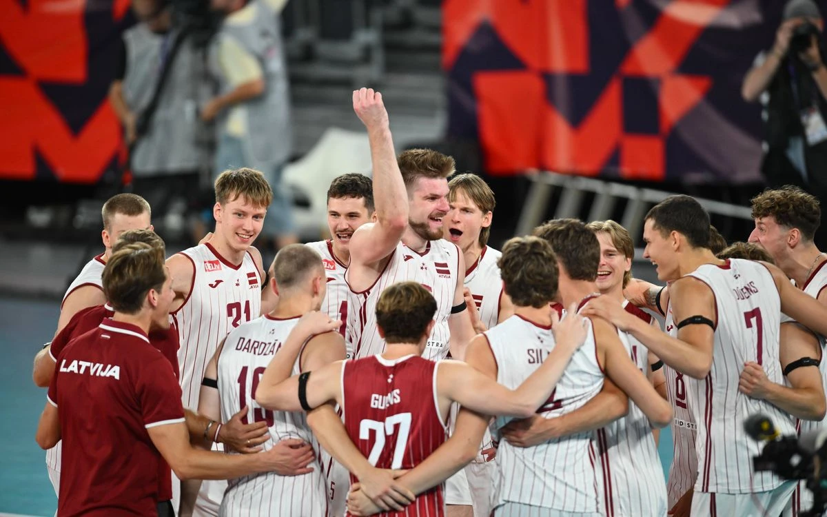 Latvijas volejbolisti iekļūst Eiropas čempionāta astotdaļfinālā