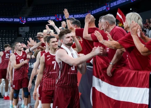 Eiropas čempione Polija pārspēj Latvijas volejbolistus