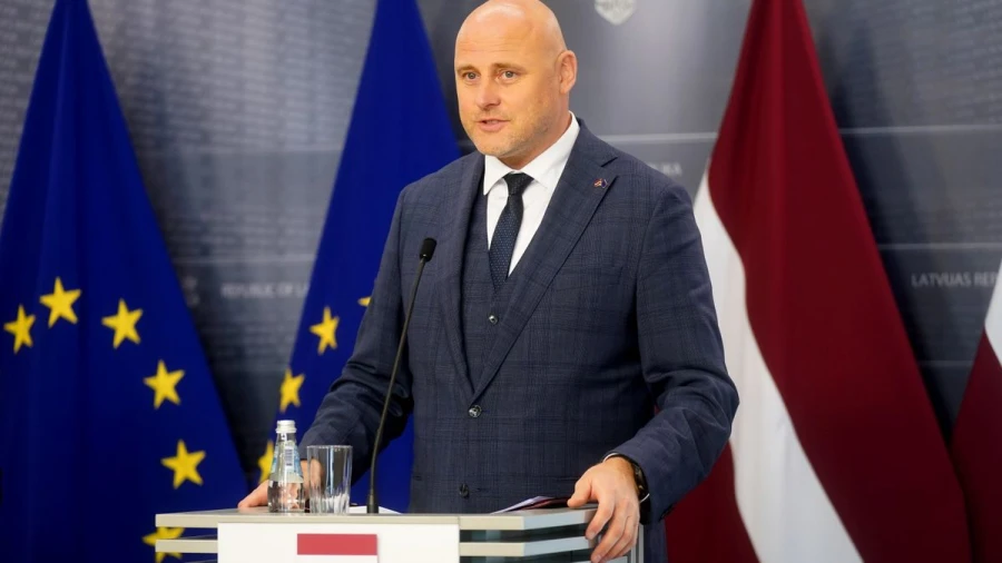 Partiju reitingos līderos AS, JV balansē uz iekļūšanas robežas