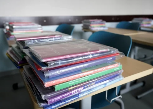 IZM rosina ieviest 10% kavējumu slieksni skolēnu uzraudzībai