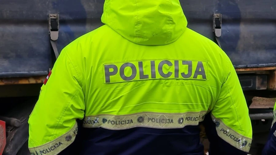 Aizvadītajā diennaktī Latvijā apturēti 13 dzērājšoferi