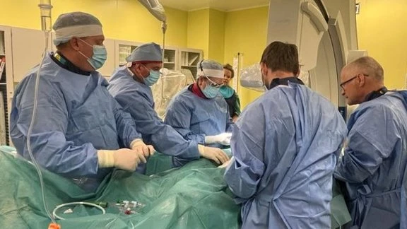 В Риге провели 12-часовую операцию футбольному тренеру