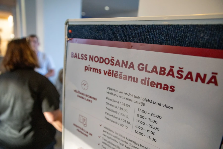 Jelgavā pirmajā dienā balsi glabāšanā nodevuši 528 vēlētāji