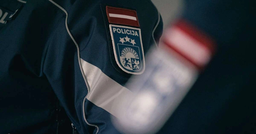 Policistam par 2500 eiro kukuļa izspiešanu piespriež cietumsodu