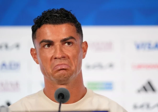 Ronaldu pamet Portugāles izlases nometni pēc konflikta ar treneri