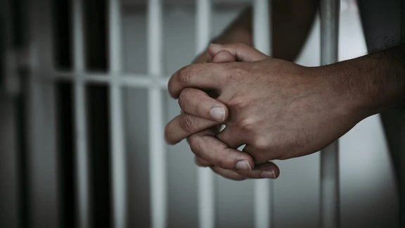 В Риге задержали гражданина Украины с 17 000 евро