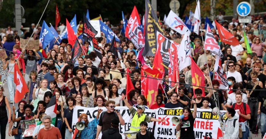 Francijas premjerministrs sasauc krīzes sanāksmi par protestiem