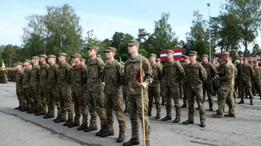 Военная полиция Латвии оштрафовала четверых призывников
