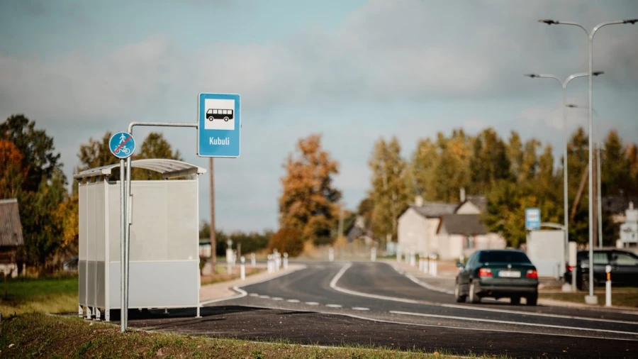 Svinīgi atklāts pārbūvētais autoceļa posms no Litenes līdz Balviem