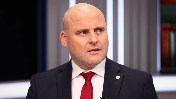 Кулбергс: в правительство войдут только сторонники жестких реформ
