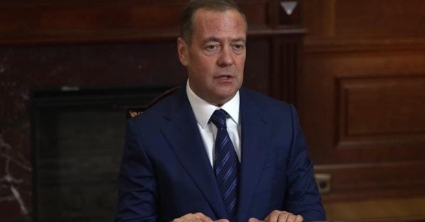 Медведев пригрозил США космической войной из-за системы «Рассвет»