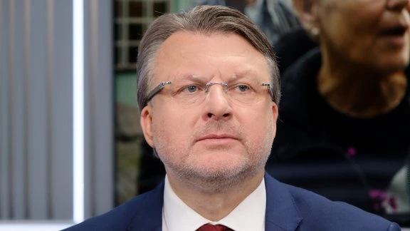 Шлесерс: «Латвия на первом месте» готова к переговорам с «ОС»