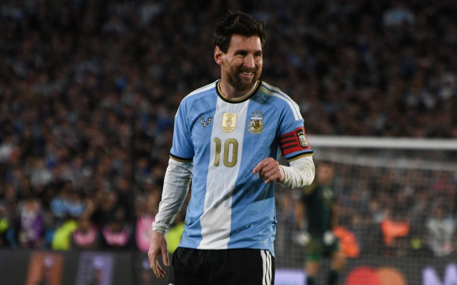 Lionels Mesi noslēdz karjeru Argentīnas futbola izlasē