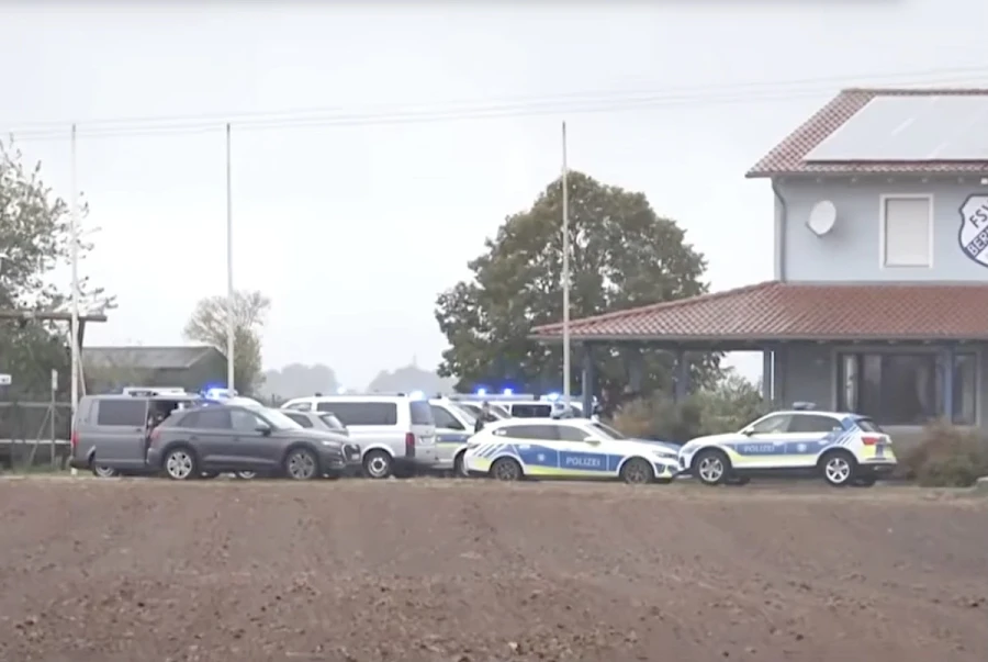 Vācijā rutīnas ieroču pārbaudes laikā nošauti divi darbinieki