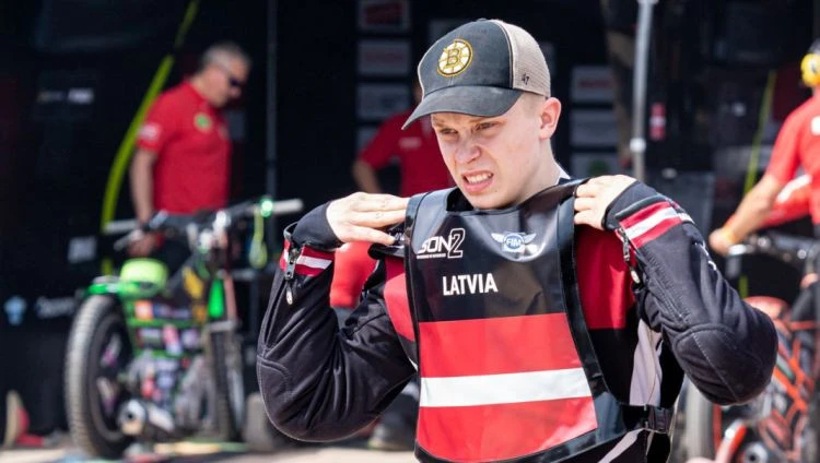 Latvijas spīdvejisti atkārtoti izcīna sudraba medaļas Eiropas čempionātā
