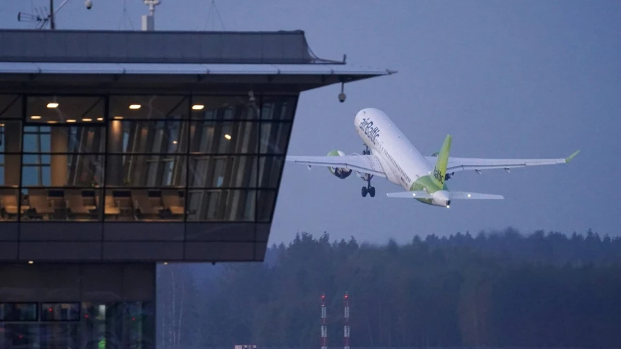 Убытки airBaltic в первом полугодии достигли 128,2 млн евро
