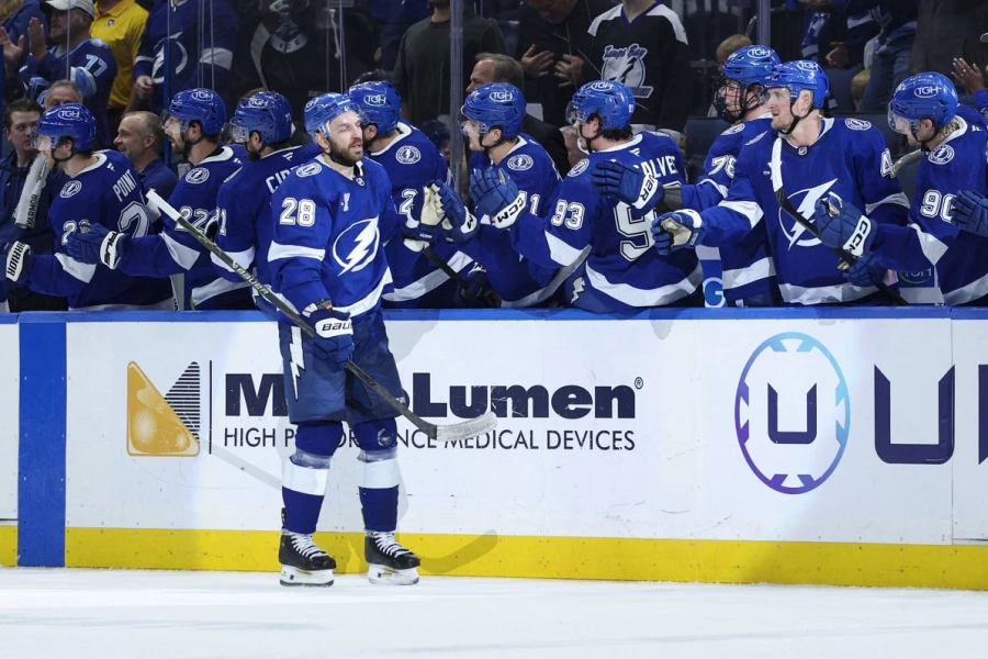 NHL Latvijas derbijā Girgensonam pirmais gols, uzvar Šmita ”Rangers”