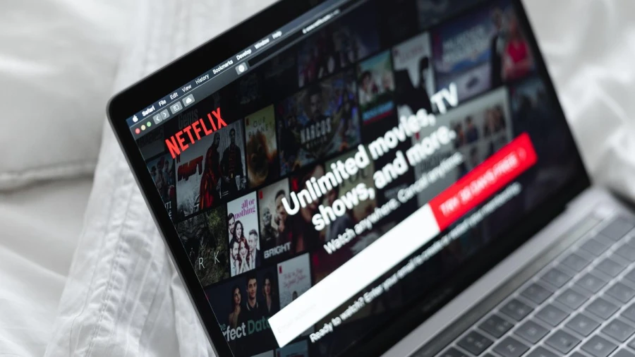 ”Netflix” plāno atlaist aptuveni 1000 darbinieku