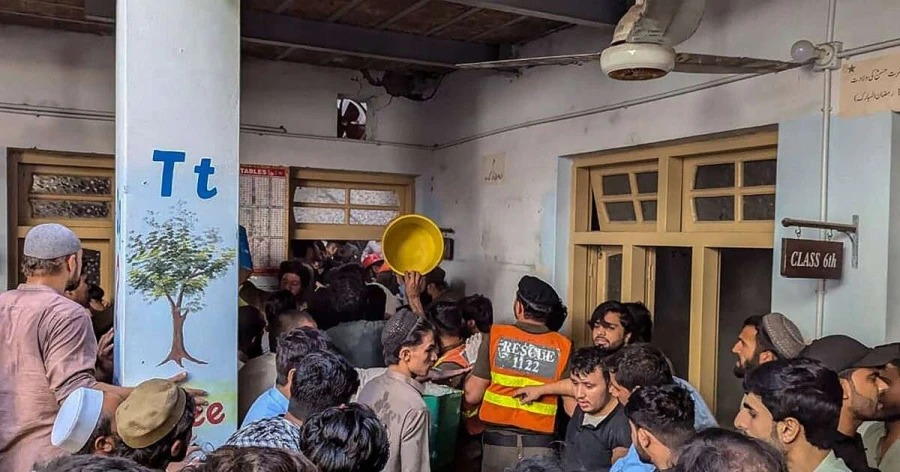 Pakistānā sabrūkot skolas jumtam, gājuši bojā 29 cilvēki