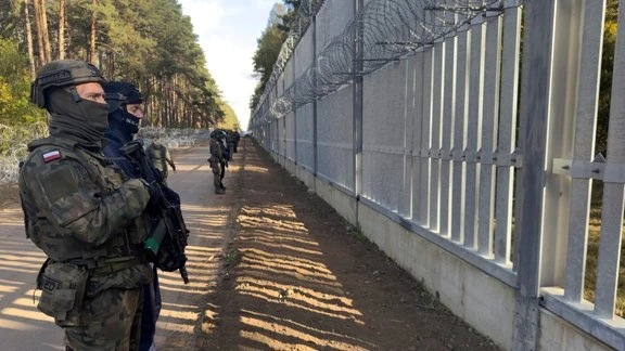 Польские пограничники помогут Латвии на границе с Беларусью