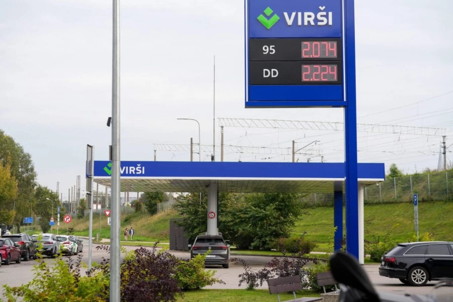 Утечка дизеля на АЗС «Virši» в Риге устранена